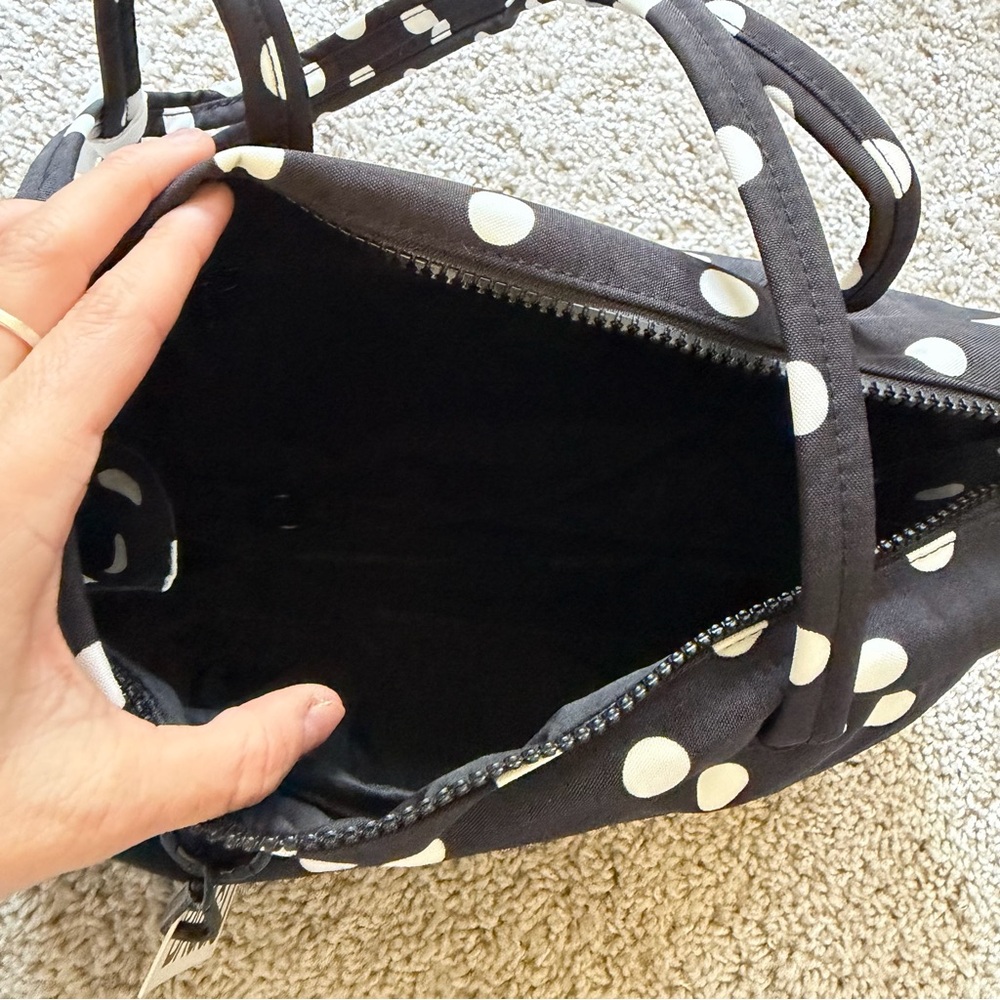 Baggu Regular Nylon Bowler Bag - Black Polka Dot (UO Exclusive) - Picture 5 of 7